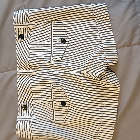 Express Striped Short - Picture 2 of 3